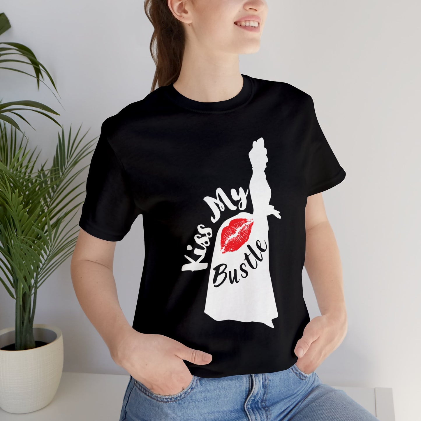 Kiss My Bustle Loose-Fit Short Sleeve Tee